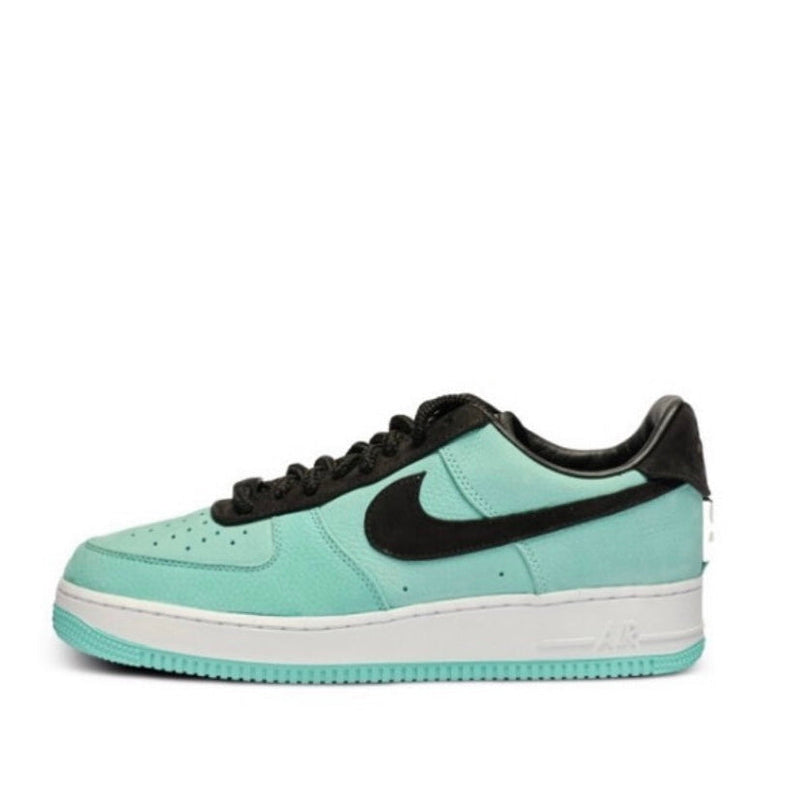 Nike Air Force 1 x Tiffany & Co. Friends & Family