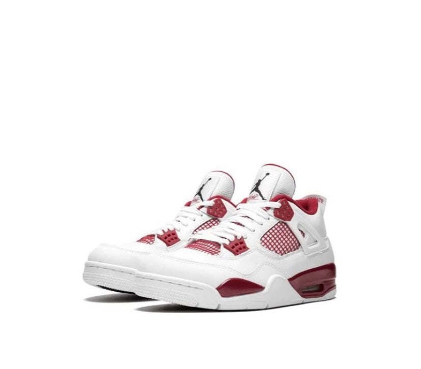 Air Jordan 4 Alternate