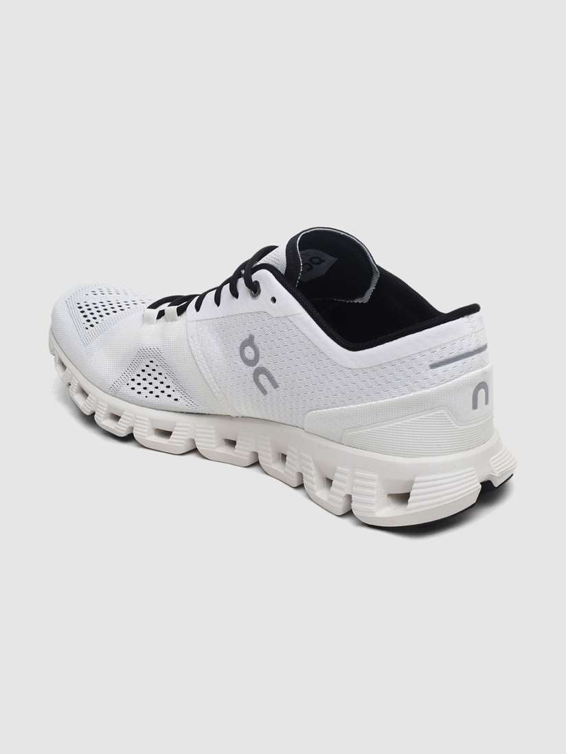 On Cloud X Un-Dyed White